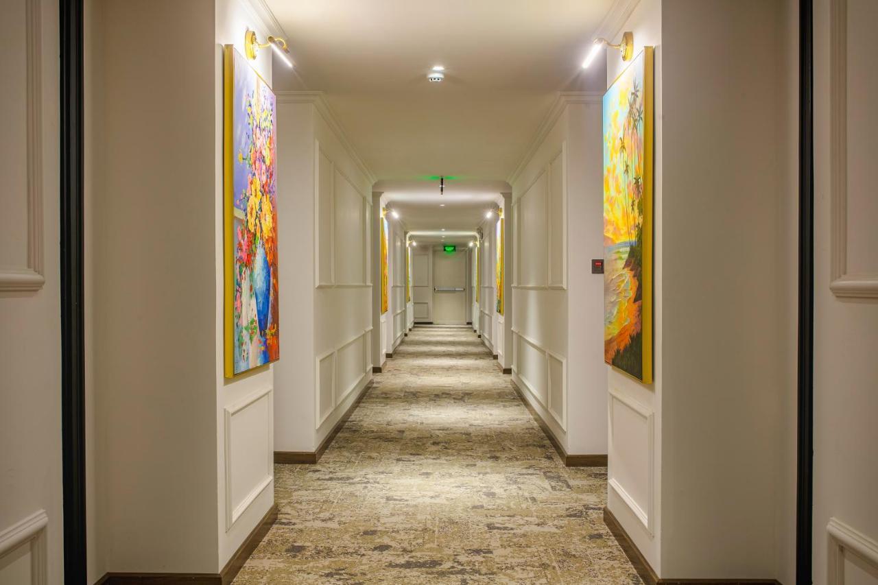 Grand Sunrise Palace Hoi An- A Luxury Indochine Hotel & Spa Экстерьер фото A corridor at the hotel