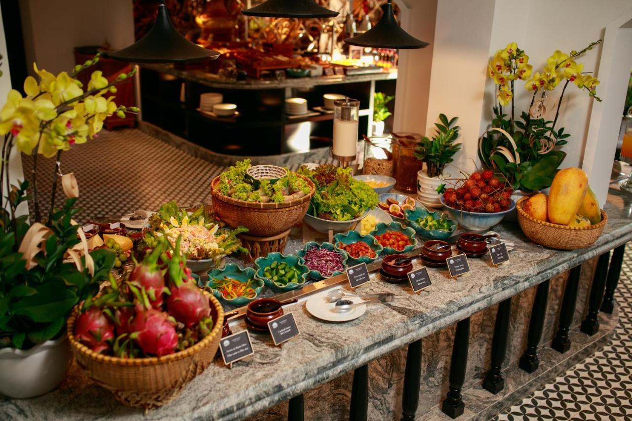Grand Sunrise Palace Hoi An- A Luxury Indochine Hotel & Spa Экстерьер фото A salad bar