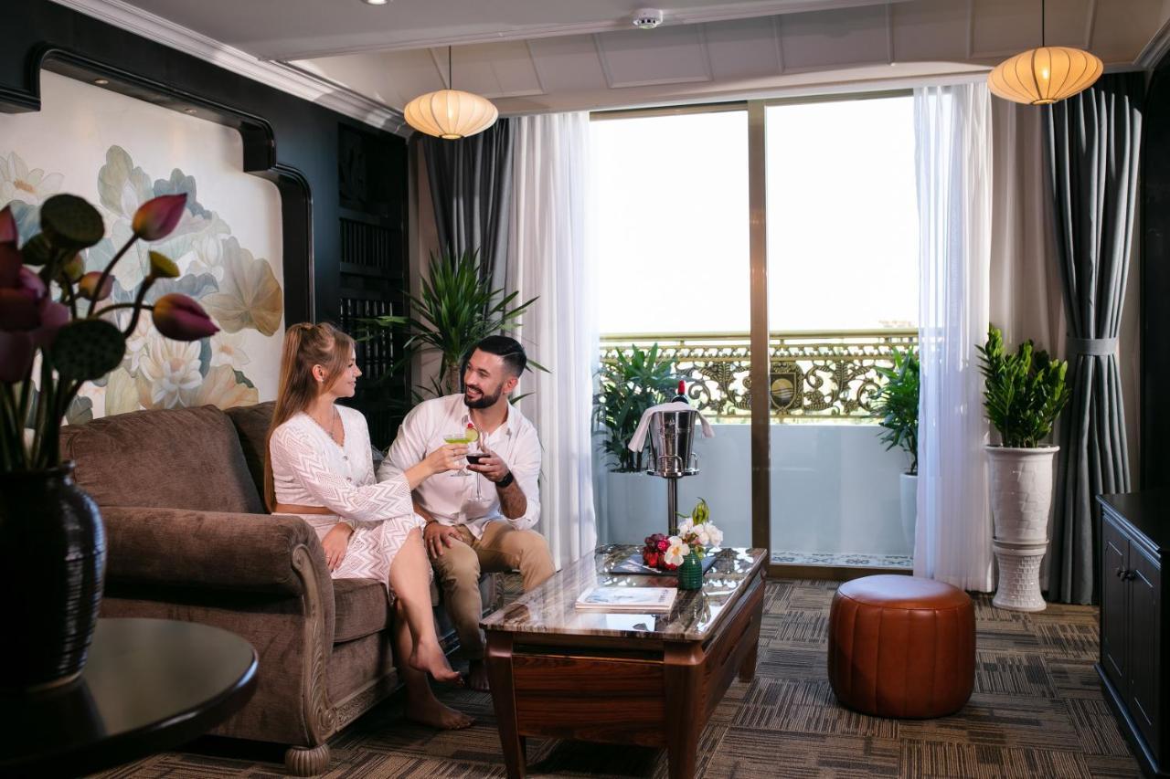 Grand Sunrise Palace Hoi An- A Luxury Indochine Hotel & Spa Экстерьер фото A suite at the hotel