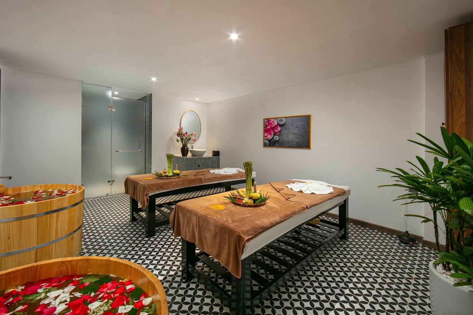 Grand Sunrise Palace Hoi An- A Luxury Indochine Hotel & Spa Экстерьер фото A spa in Ho Chi Minh City, Vietnam