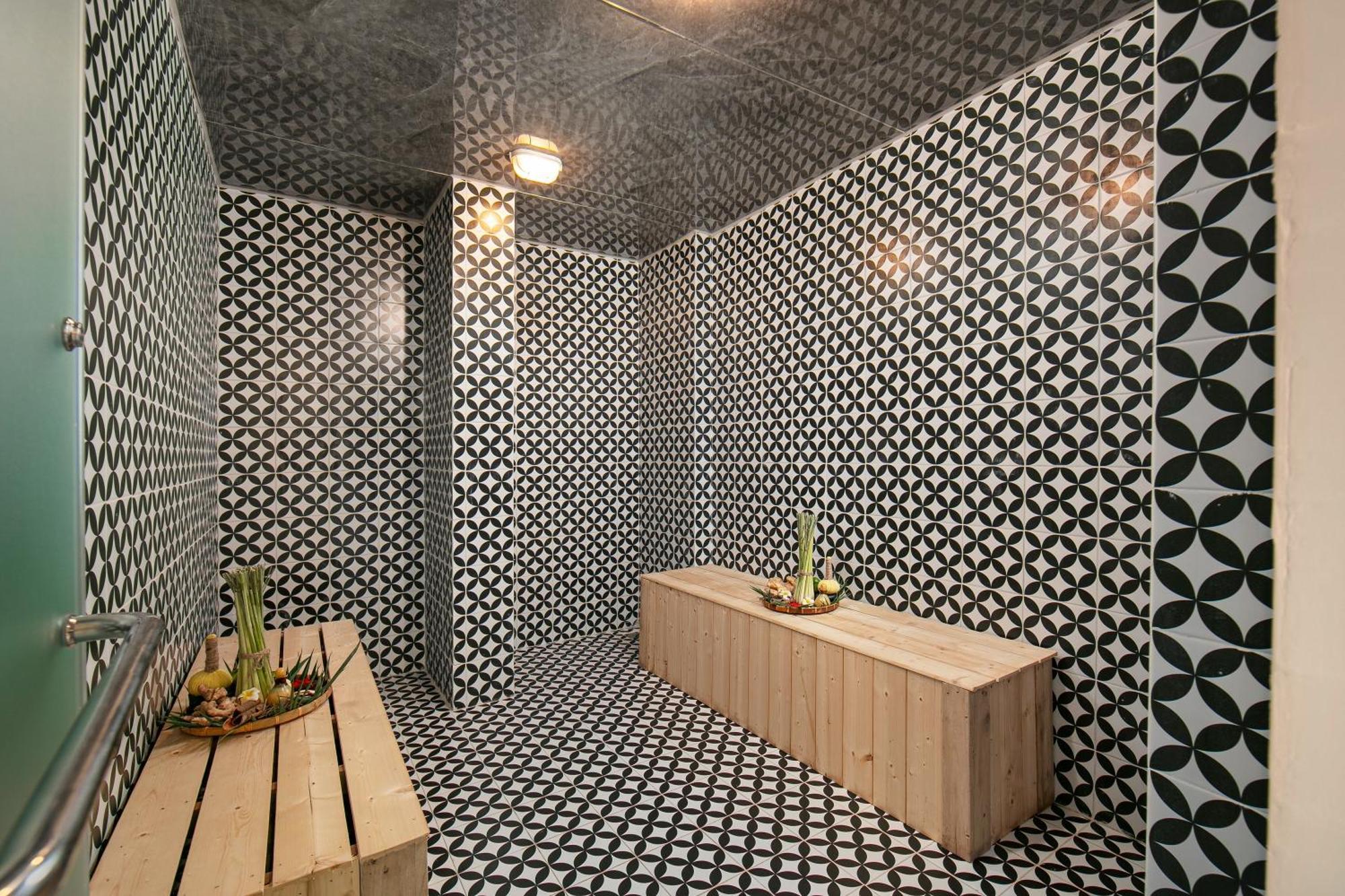 Grand Sunrise Palace Hoi An- A Luxury Indochine Hotel & Spa Экстерьер фото A steam room