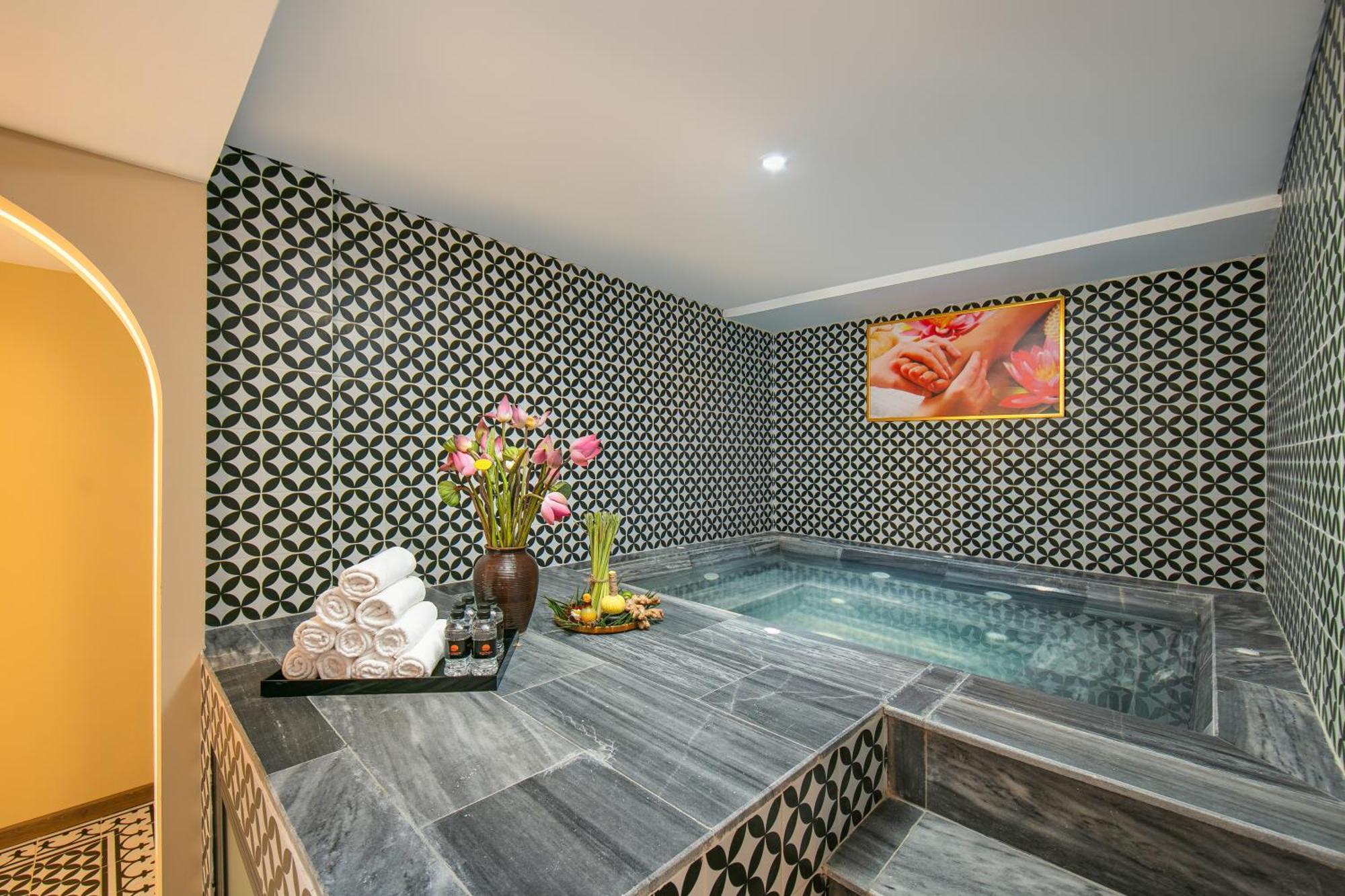 Grand Sunrise Palace Hoi An- A Luxury Indochine Hotel & Spa Экстерьер фото Turkish bath